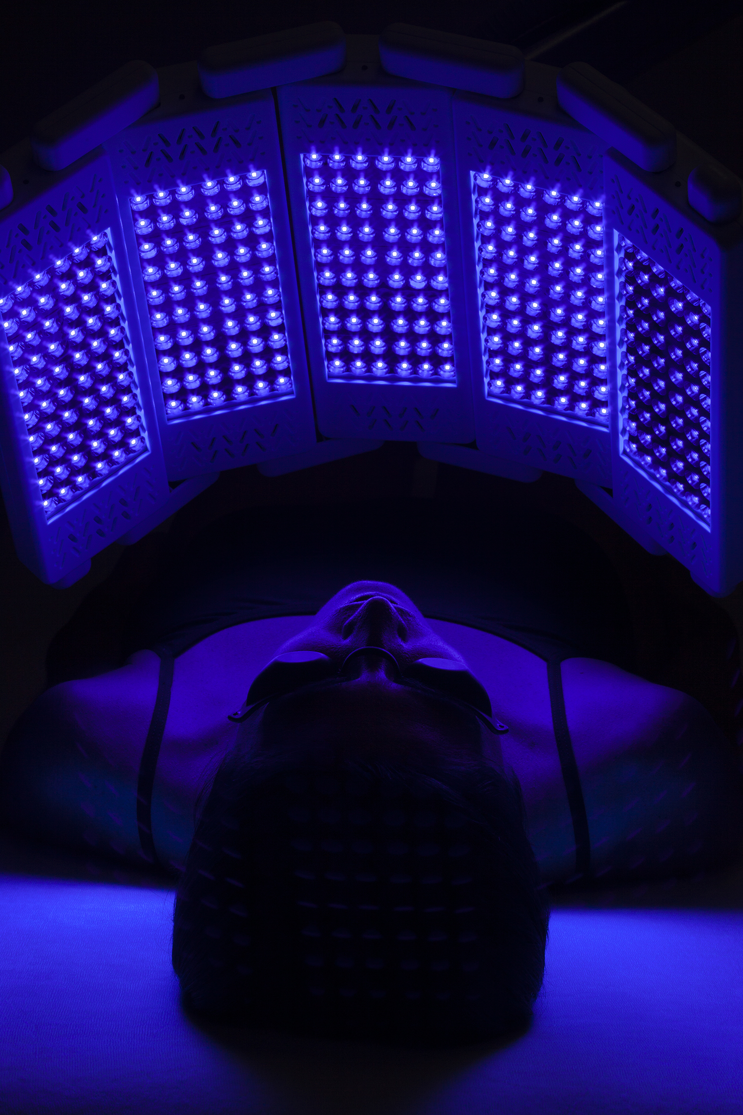 Hair Led Light therapy with EstheLED